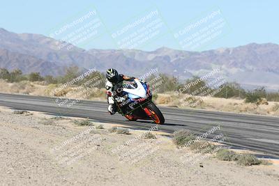 media/Dec-04-2025-Racers Edge (Thu) [[5ebc9f124d]]/3-B Group/3-Session 2 (Turn 7 Inside)/